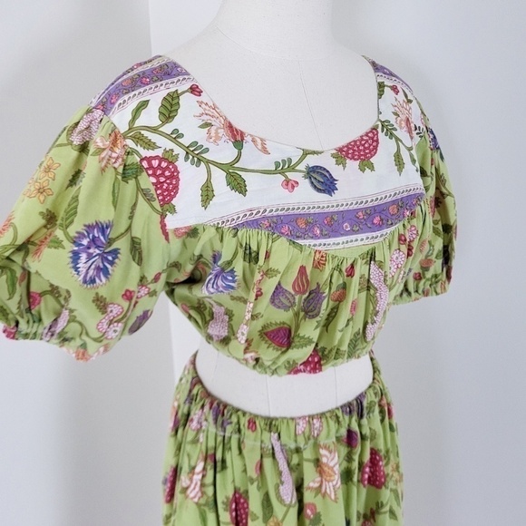 Floral skirt set peasant milk maid top knee length a-line full skirt blouse - Picture 8 of 16